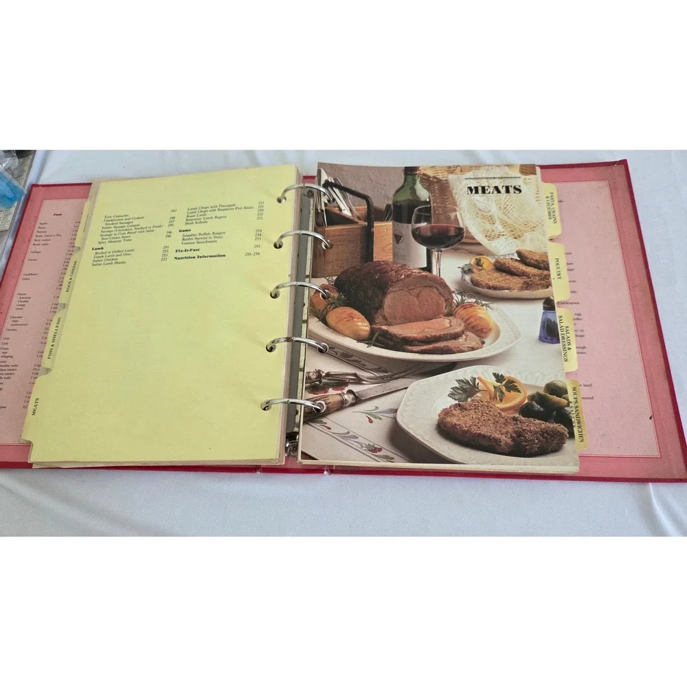1991 Betty Crocker 40th Anniversary Edition Cookbook Red Ring Binder